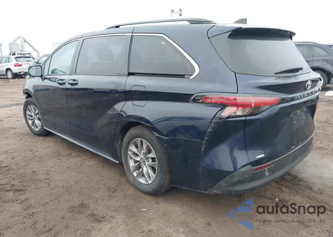 2022 Toyota Sienna Le z USA, uszkodzony, nr VIN 5TDKSKFC9NS064154